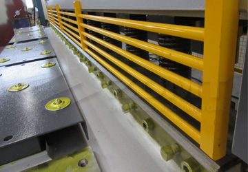 防护栅栏和球面工作台.jpg 防护栅栏和球面工作台.jpg