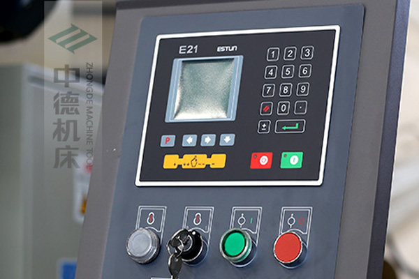 ZDP-10032E21数控系统.jpg ZDP-10032E21数控系统.jpg