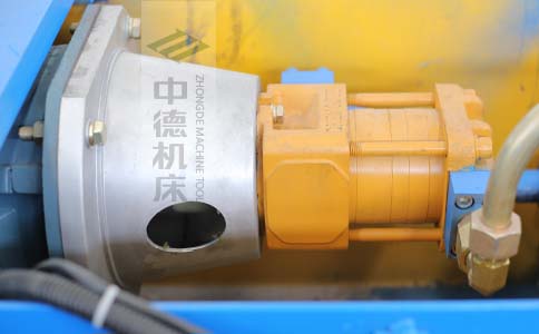 ZDPK-6325采用国内一流品牌电机及油泵,动力强劲,噪音低.jpg ZDPK-6325采用国内一流品牌电机及油泵,动力强劲,噪音低.jpg