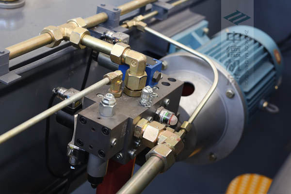 ZDPE8025-德国力士乐液压系统,知名品牌电机,稳定精度高,持久耐用无故障.jpg ZDPE8025-德国力士乐液压系统,知名品牌电机,稳定精度高,持久耐用无故障.jpg