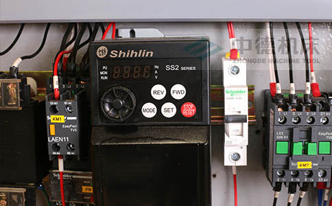 ZDS-432台湾高品质变频器,更低频更节能,快速定位.jpg ZDS-432台湾高品质变频器,更低频更节能,快速定位.jpg