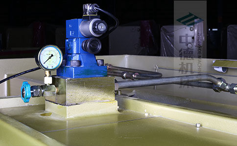 ZDS-1032采用国内高品质液压阀,不漏油,无故障,能实时显示油压,并采用全金属高压管连接保证质量.jpg ZDS-1032采用国内高品质液压阀,不漏油,无故障,能实时显示油压,并采用全金属高压管连接保证质量.jpg